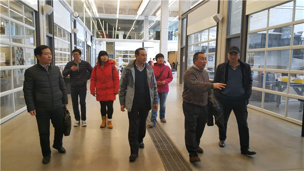 2018-3-20-抖音黑料
远赴加拿大招聘宣讲-7.jpg